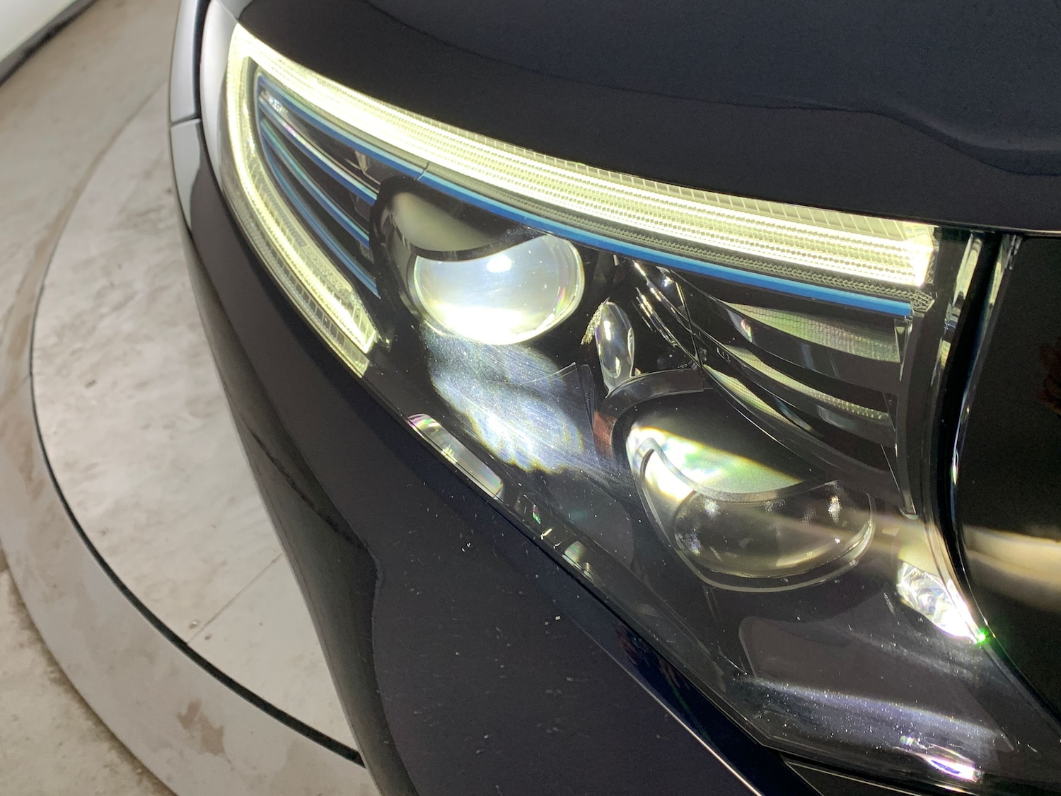 Used Mercedes-Benz EQC for sale - 76491991: Photo 5