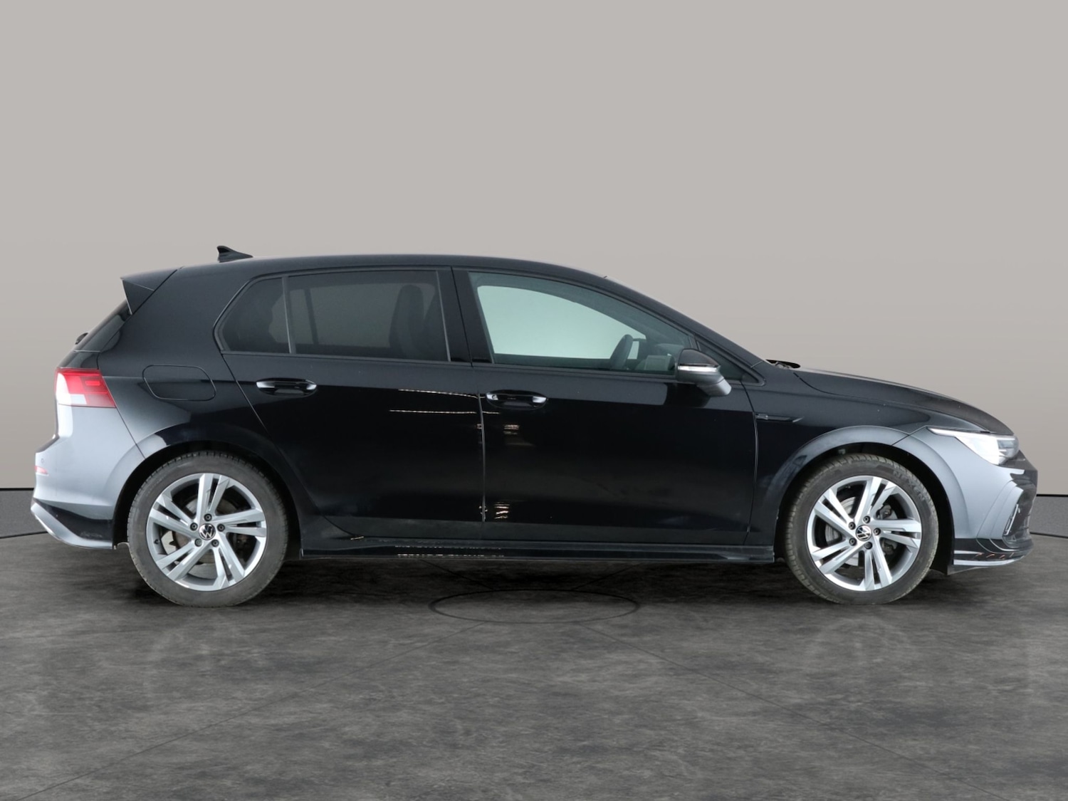 Used Volkswagen Golf 2023 for sale - 76980401: Photo 8