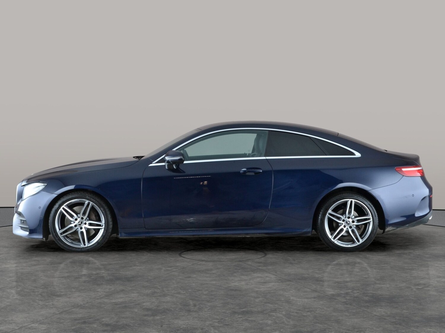 Used Mercedes-Benz E Class 2020 for sale - 77347318: Photo 13