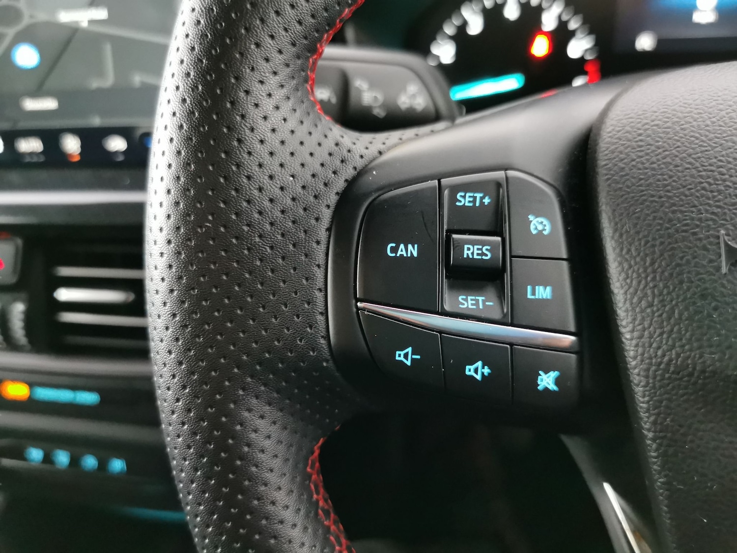 Used Ford Focus 2023 for sale - 77025758: Photo 20