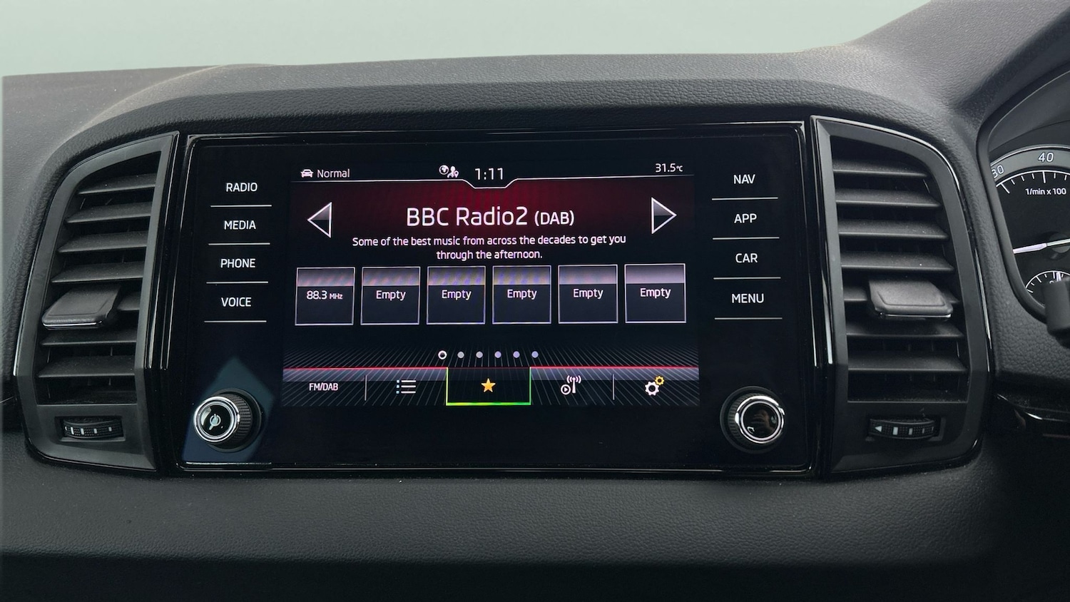 Used Skoda Karoq 2021 for sale - 76128745: Photo 21