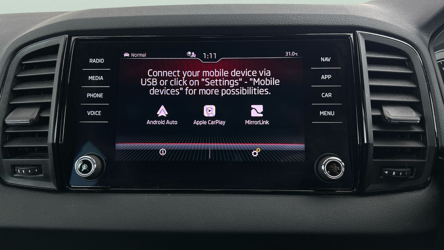 Used Skoda Karoq 2021 for sale - 76128745: Photo 23