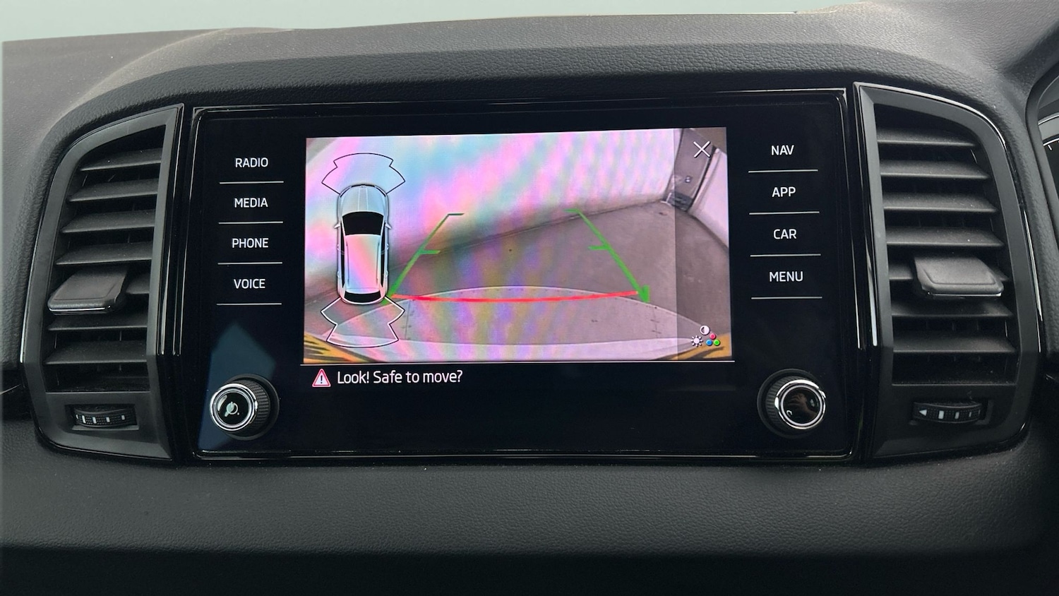 Used Skoda Karoq 2021 for sale - 76128745: Photo 24