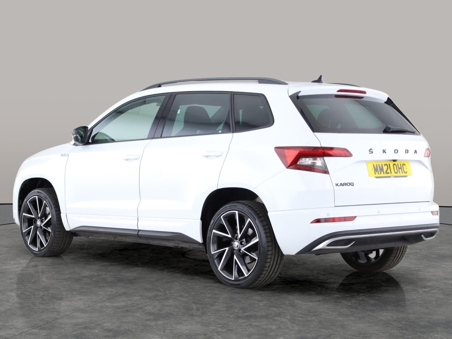 Used Skoda Karoq 2021 for sale - 76128745: Photo 8