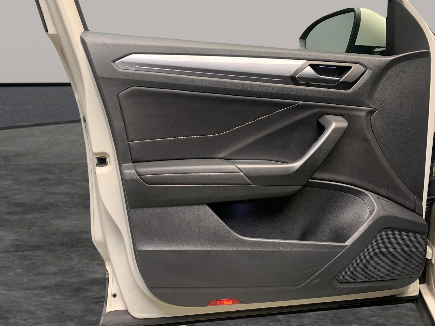 Used Volkswagen T-Roc 2022 for sale - 77896621: Photo 23