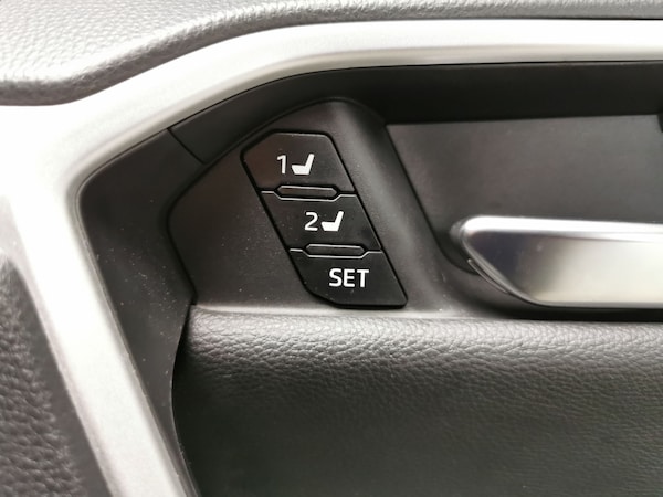 Used Toyota RAV4 2019 for sale - 76222345: Photo 22