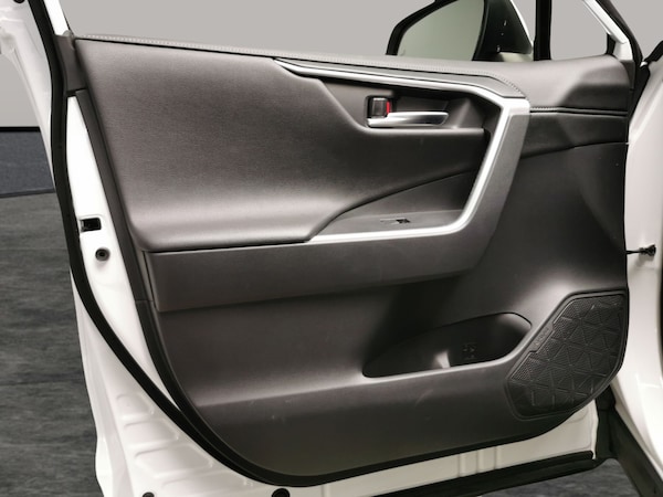 Used Toyota RAV4 2019 for sale - 76222345: Photo 44