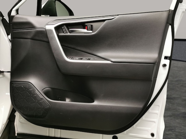 Used Toyota RAV4 2019 for sale - 76222345: Photo 47