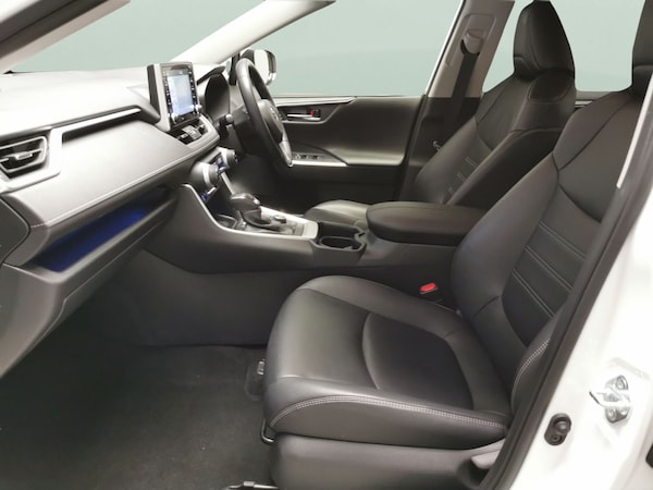 Used Toyota RAV4 2019 for sale - 76222345: Photo 4