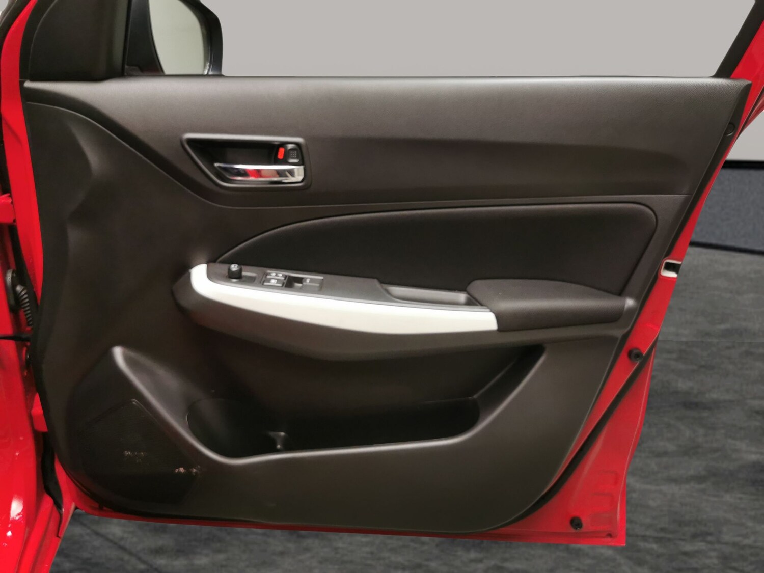 Used Suzuki Swift 2023 for sale - 76640861: Photo 28