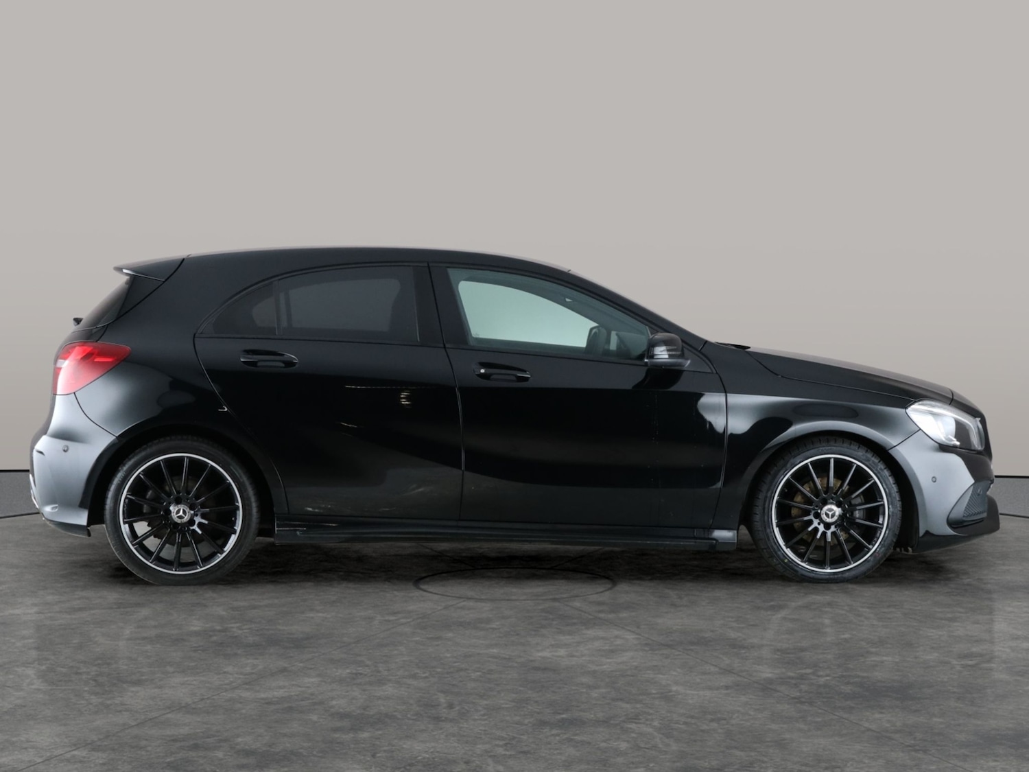 Used Mercedes-Benz A-Class for sale - 76554930: Photo 9