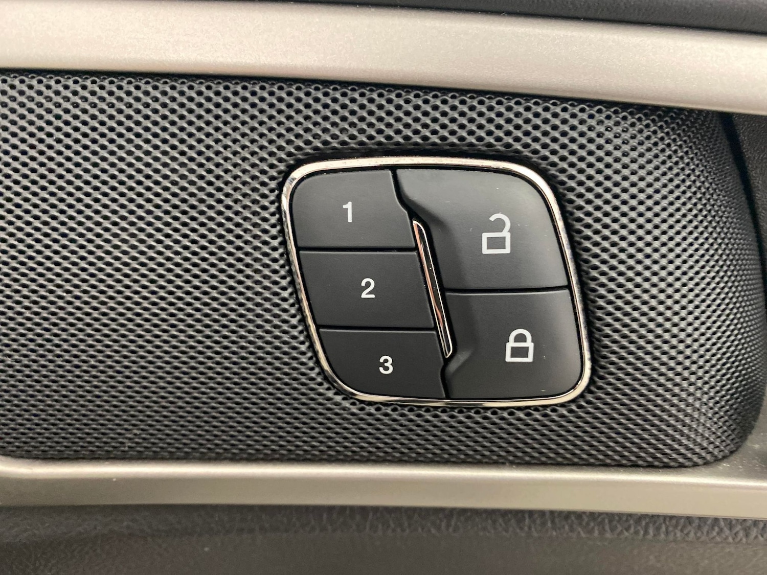 Used Ford Mondeo 2015 for sale - 76978212: Photo 13