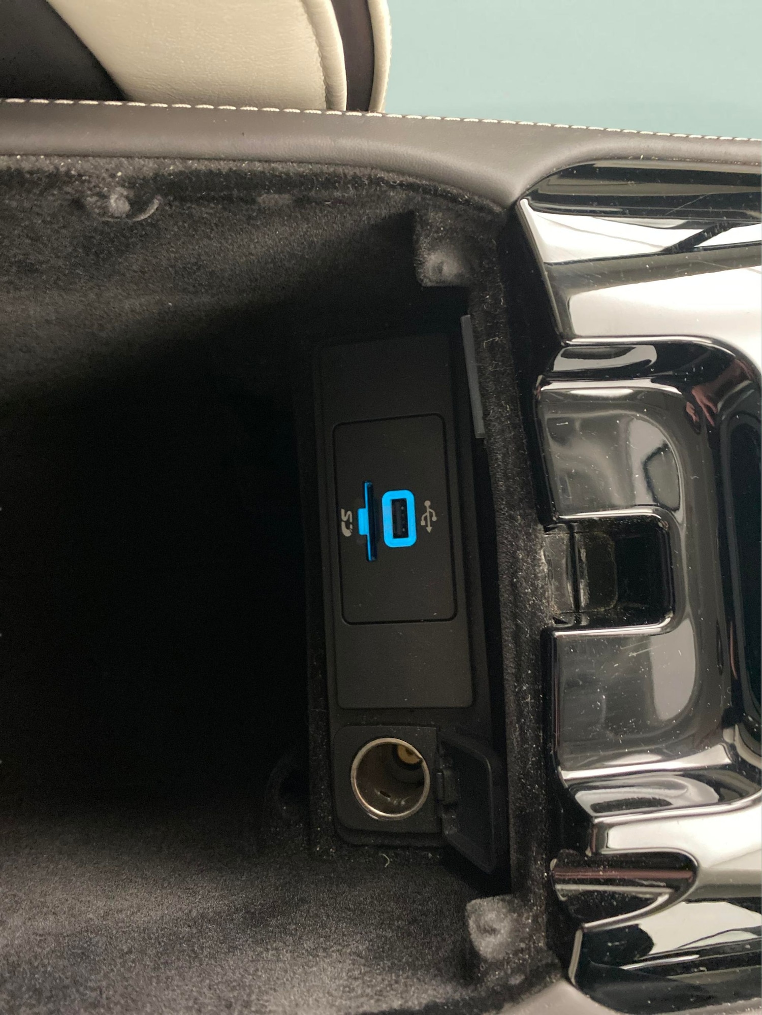 Used Ford Mondeo 2015 for sale - 76978212: Photo 14