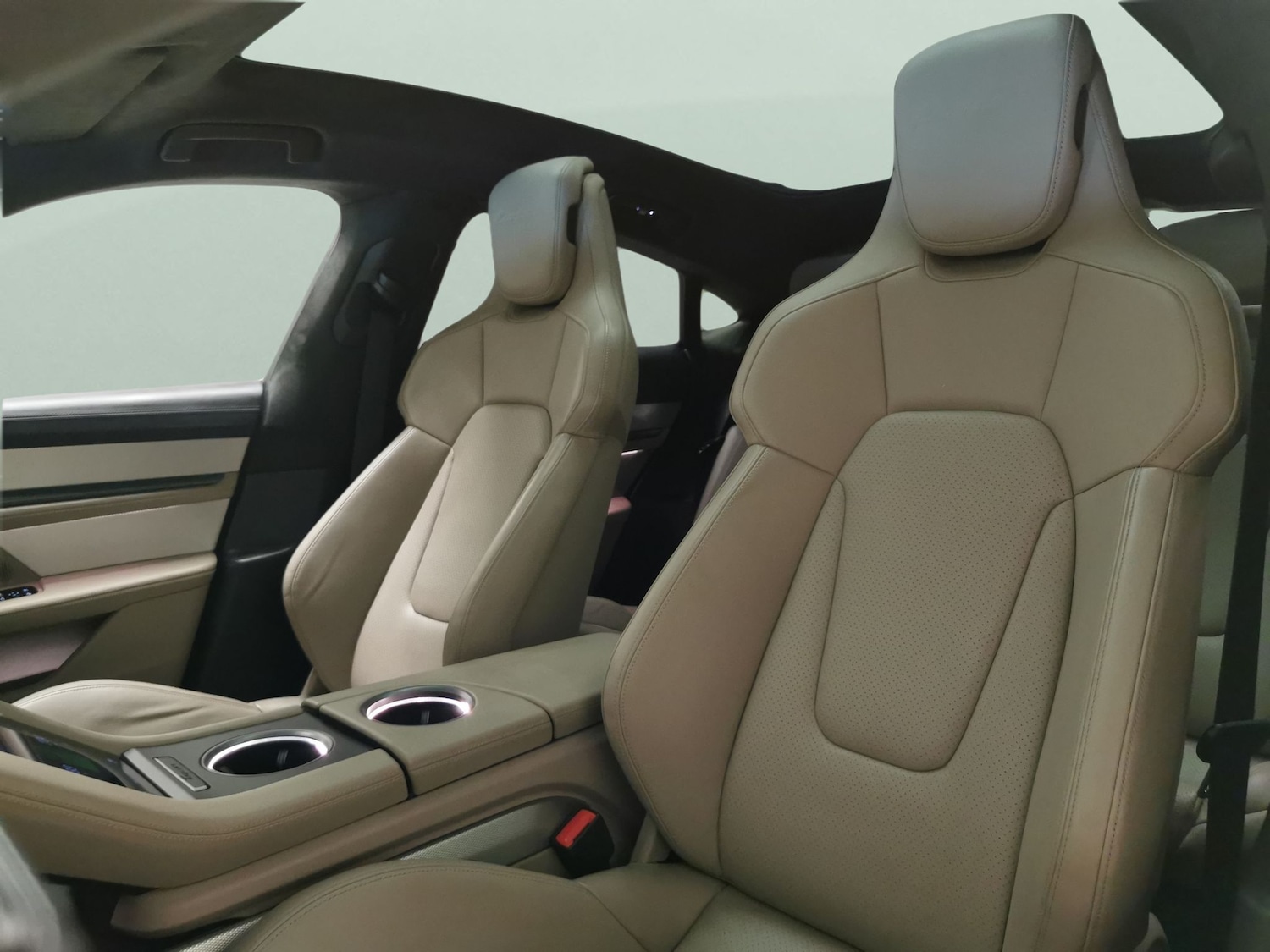 Used Porsche Taycan 2021 for sale - 76668720: Photo 9