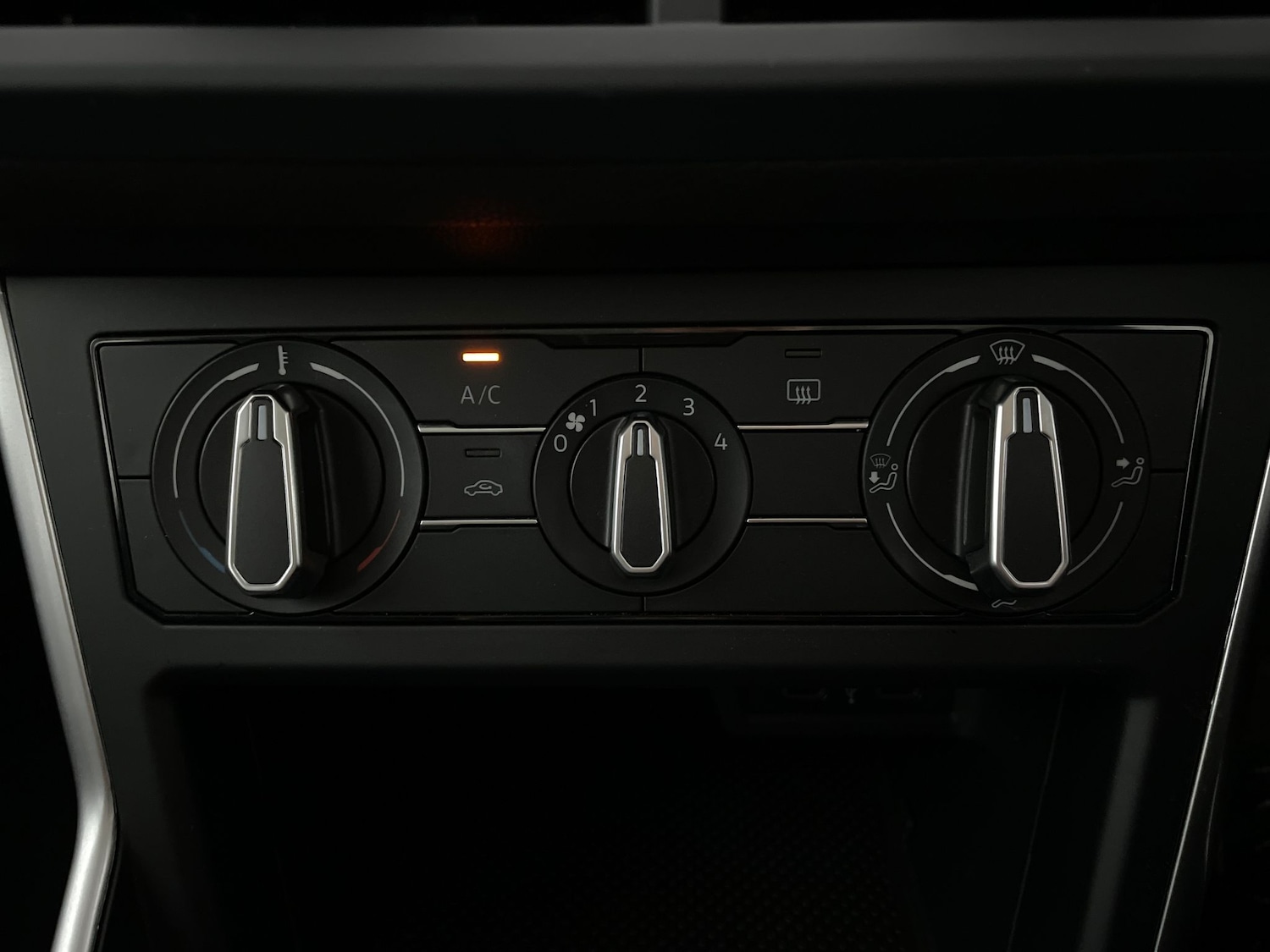 Used Volkswagen Polo 2022 for sale - 77086364: Photo 17