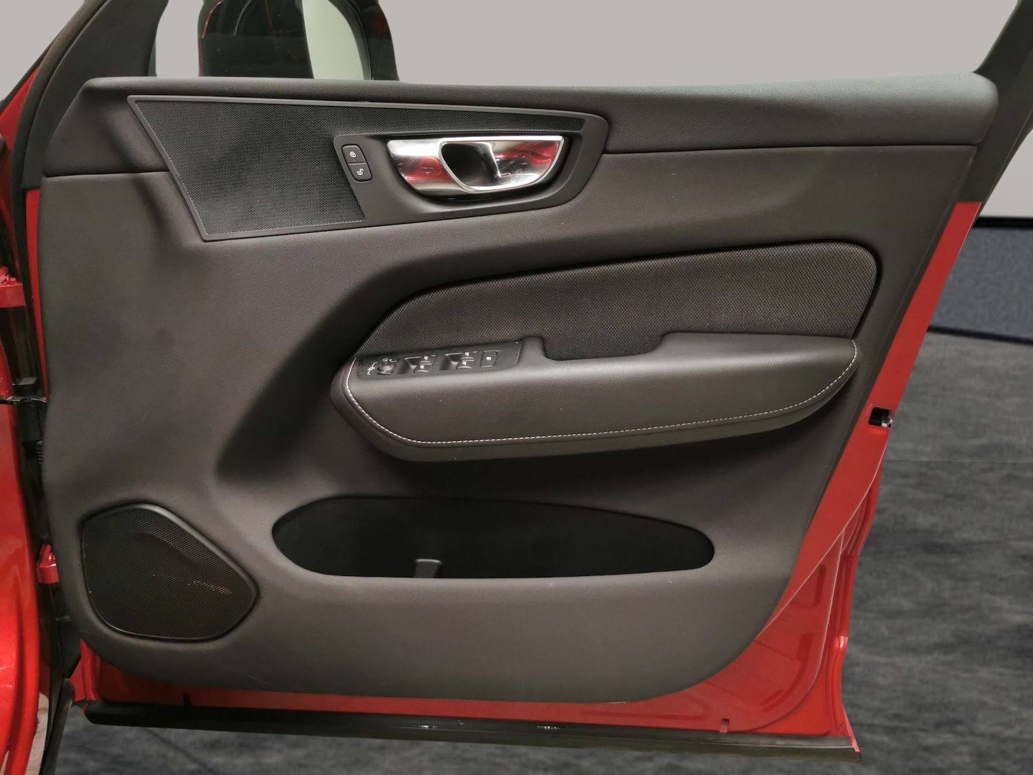 Used Volvo XC60 for sale - 76725391: Photo 29