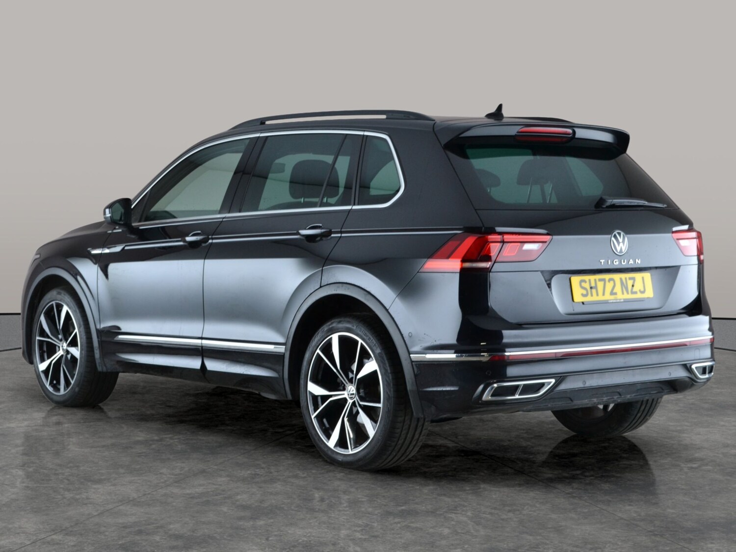 Used Volkswagen Tiguan for sale - 77676000: Photo 11