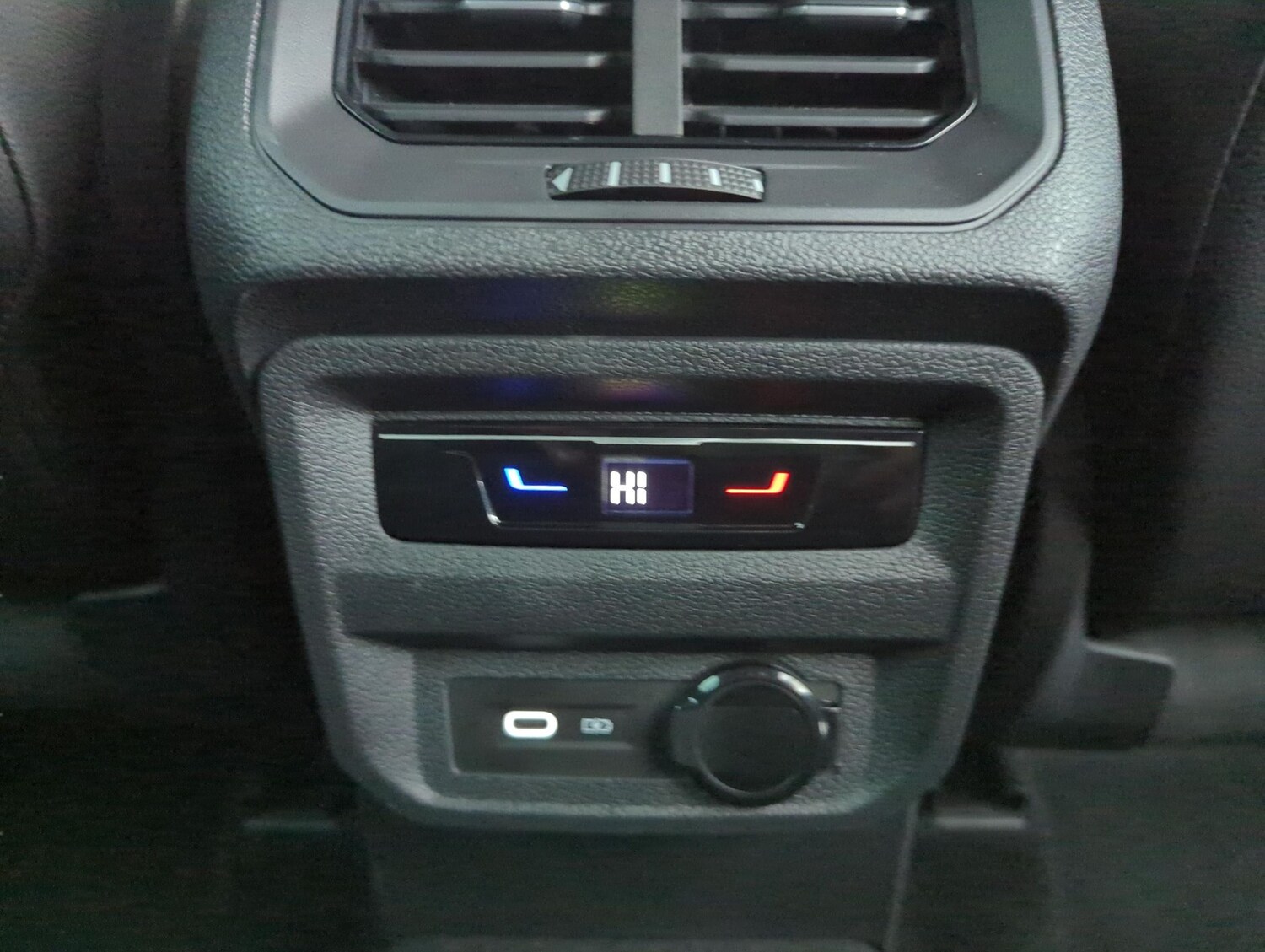 Used Volkswagen Tiguan for sale - 77676000: Photo 27