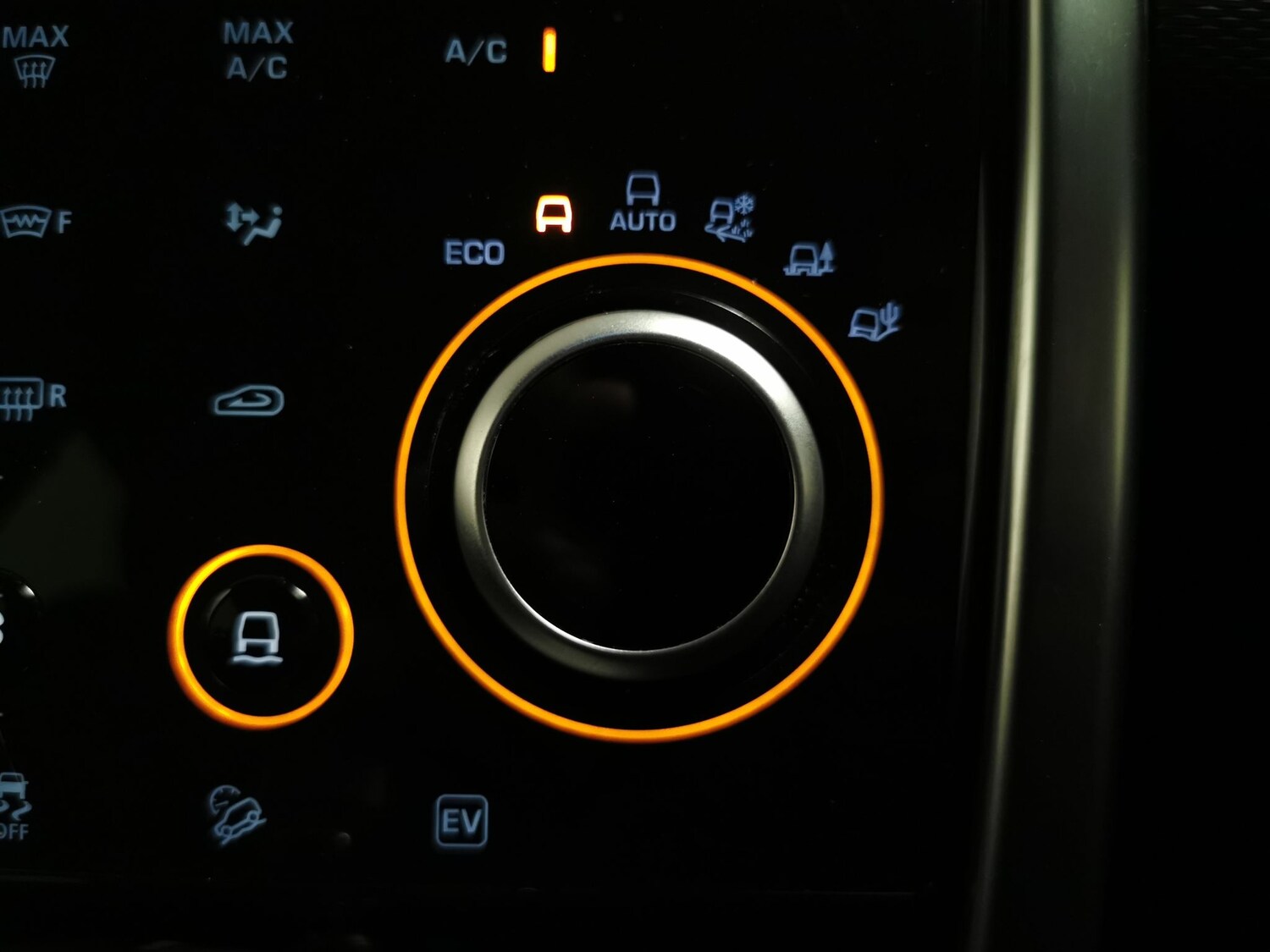 Used Land Rover Discovery Sport 2022 for sale - 78067908: Photo 26