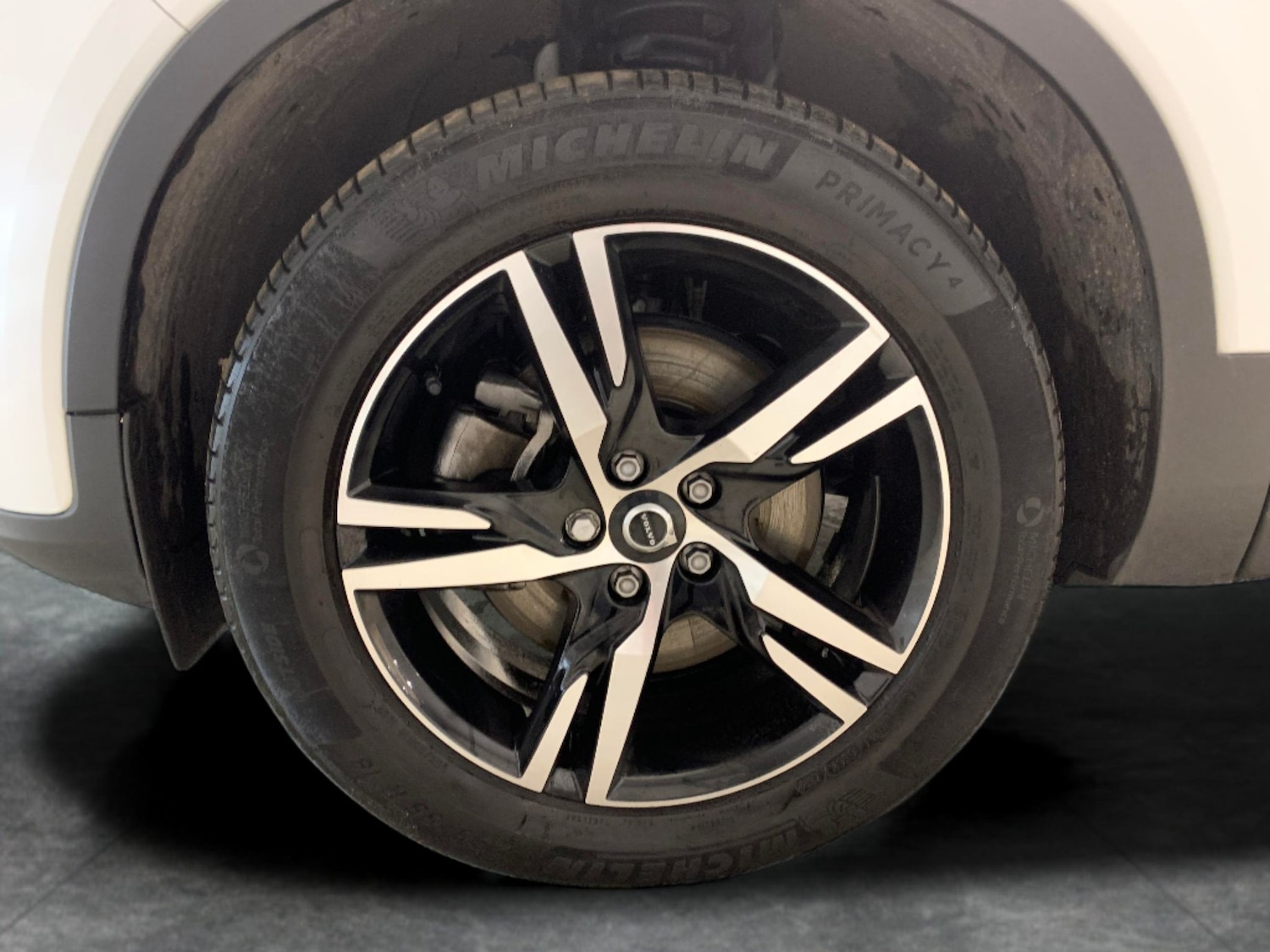 Used Volvo XC40 2023 for sale - 77627899: Photo 19