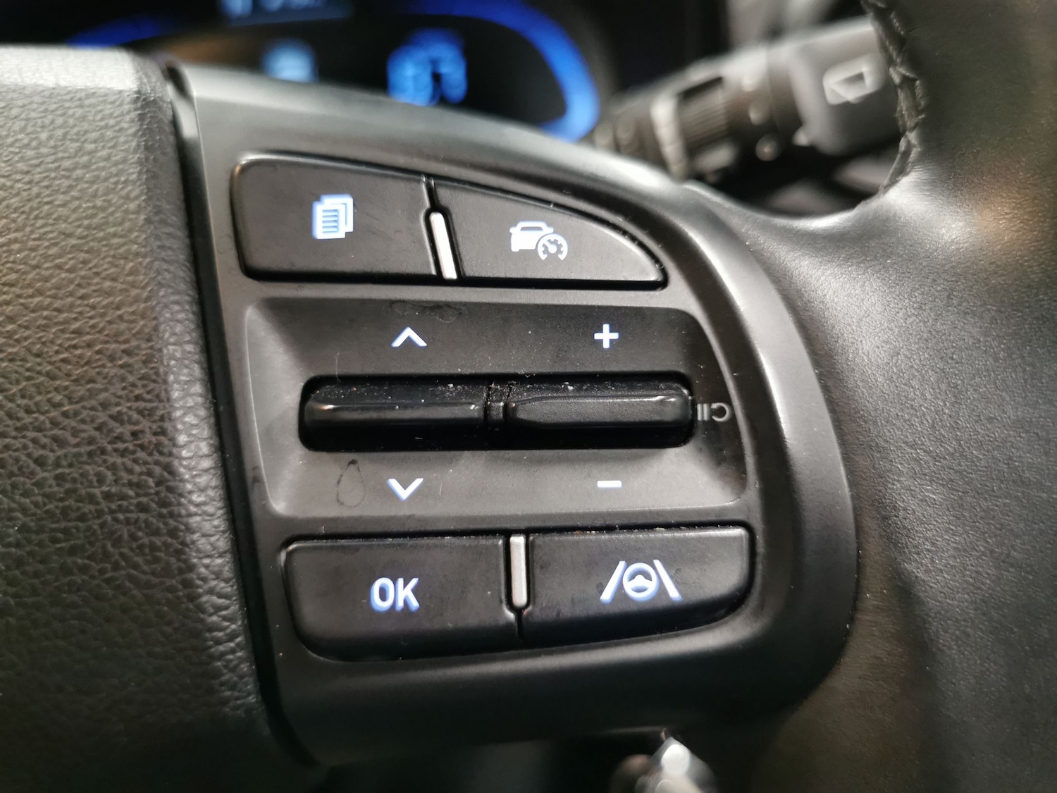 Used Hyundai i10 2023 for sale - 77034102: Photo 18