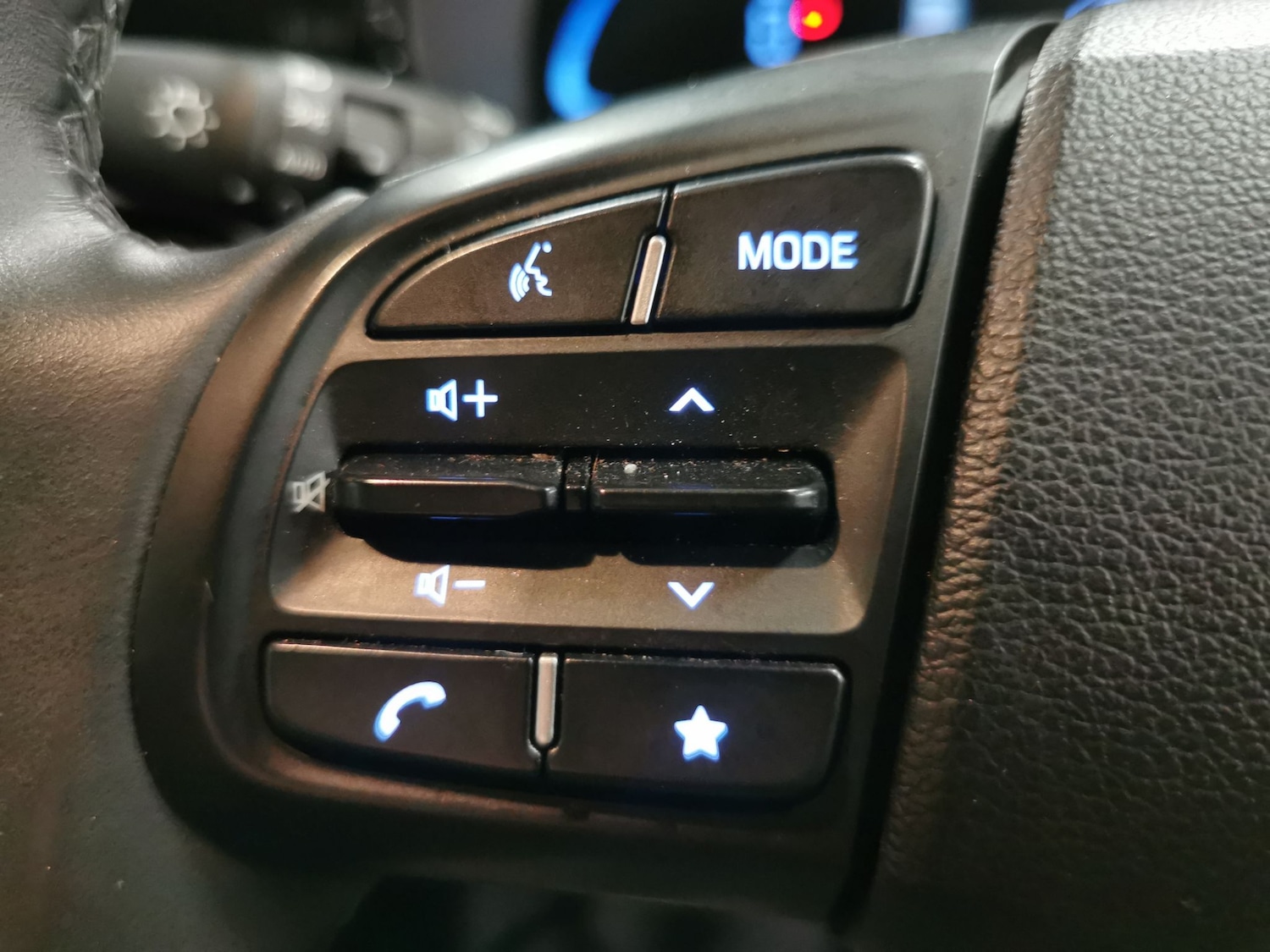 Used Hyundai i10 2023 for sale - 77034102: Photo 19