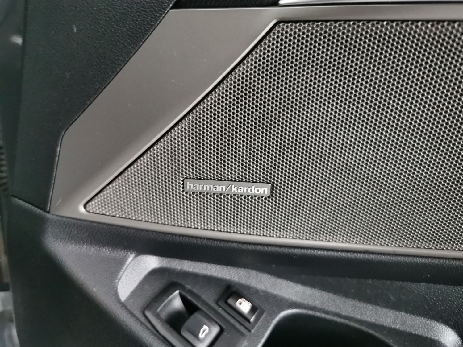 Used BMW 3 Series 2021 for sale - 76908320: Photo 5