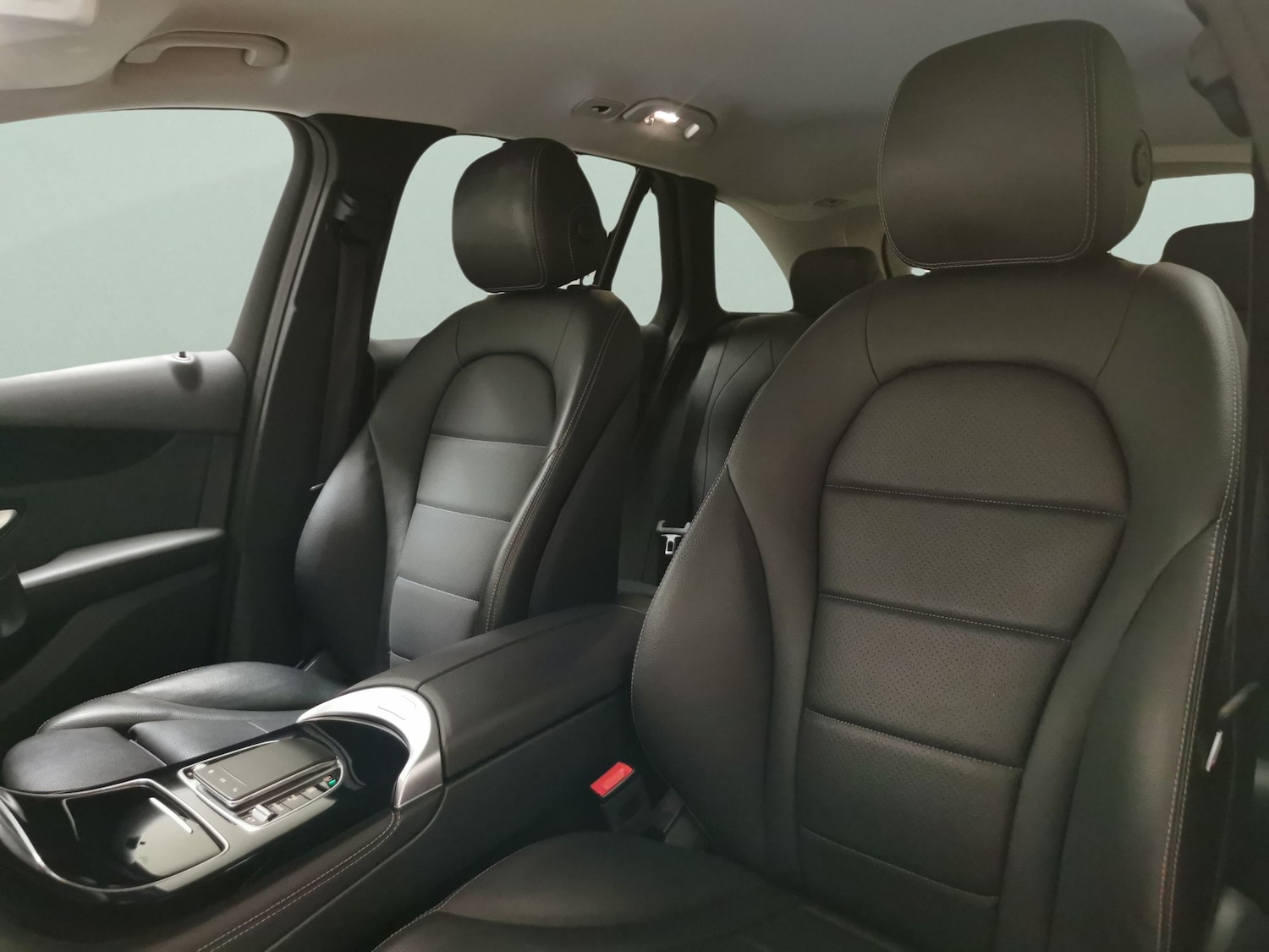 Used Mercedes-Benz GLC 2020 for sale - 76403007: Photo 7