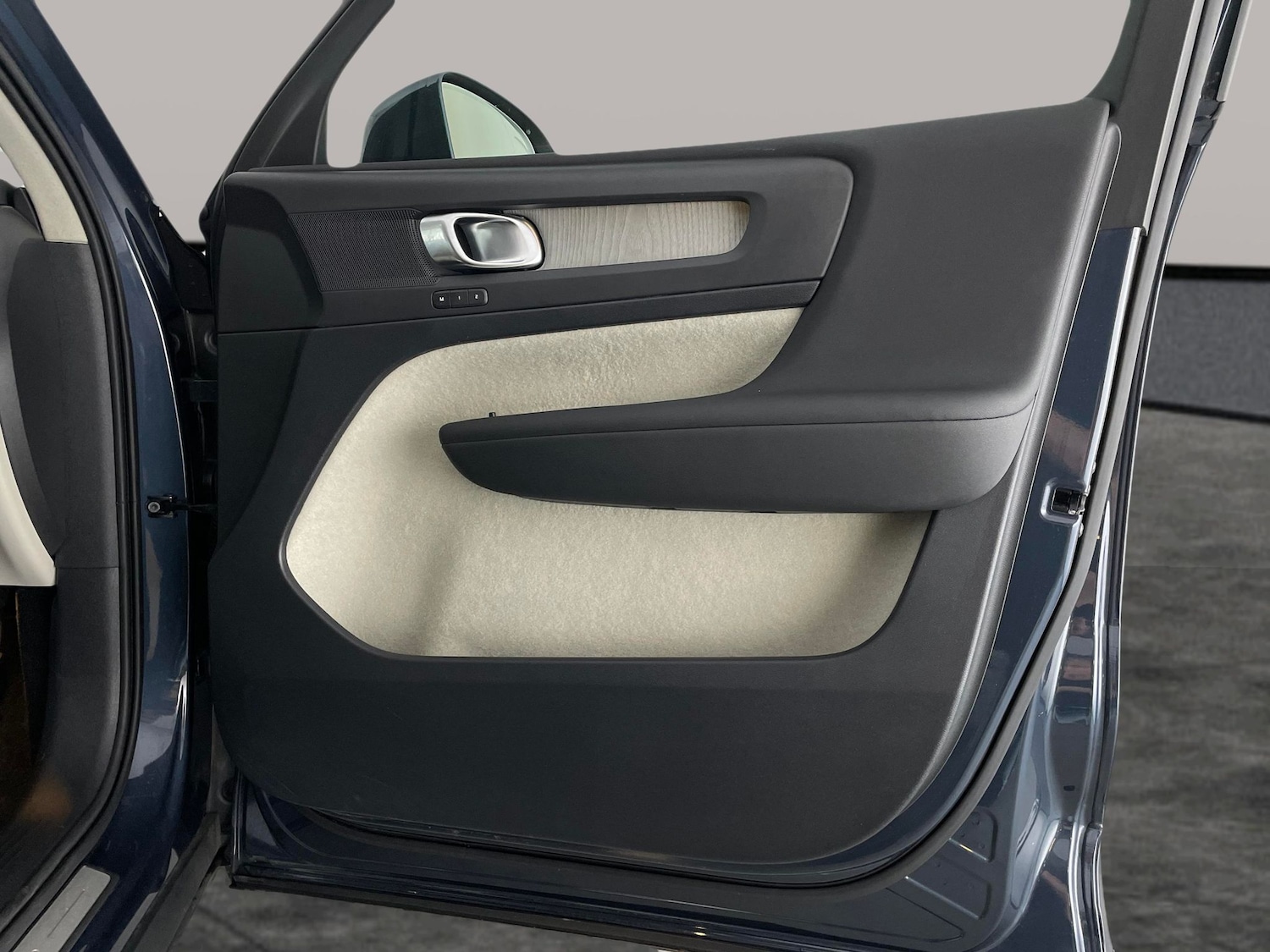 Used Volvo XC40 2020 for sale - 76452497: Photo 47