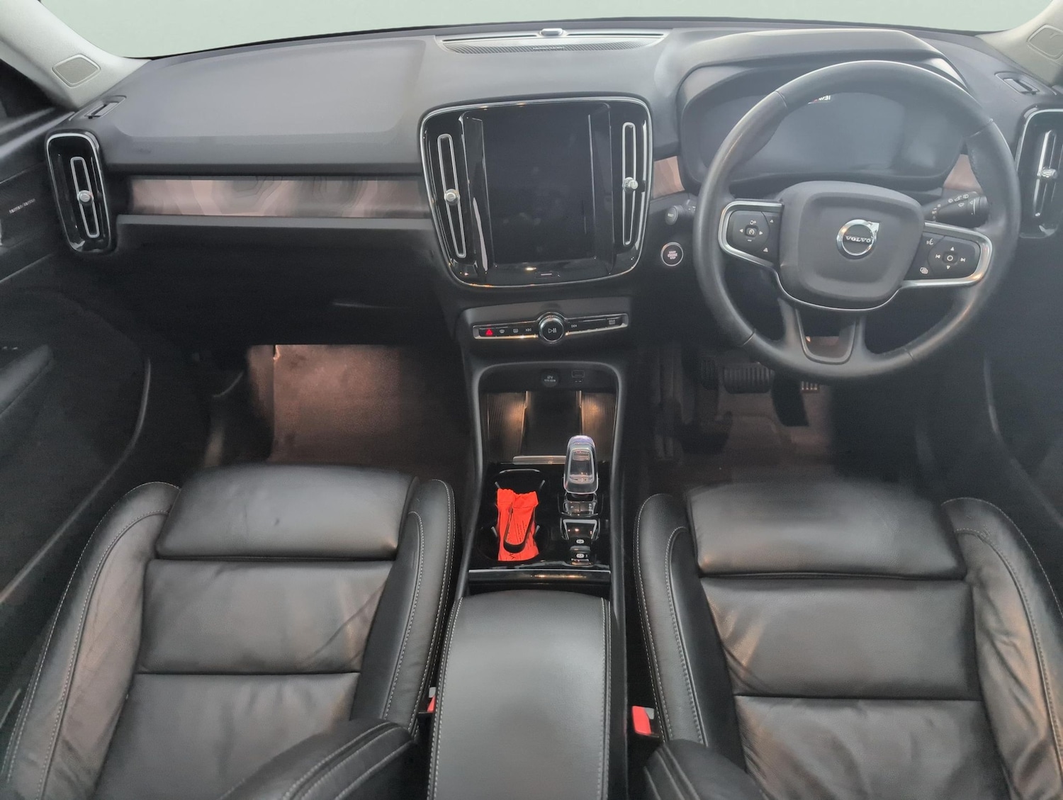 Used Volvo XC40 2022 for sale - 76450169: Photo 11