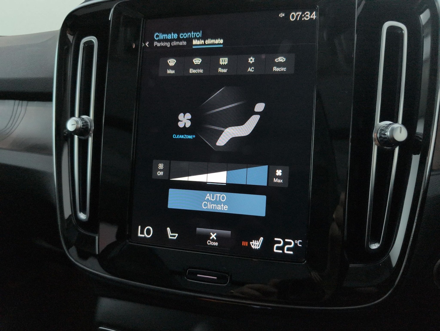 Used Volvo XC40 2022 for sale - 76450169: Photo 31