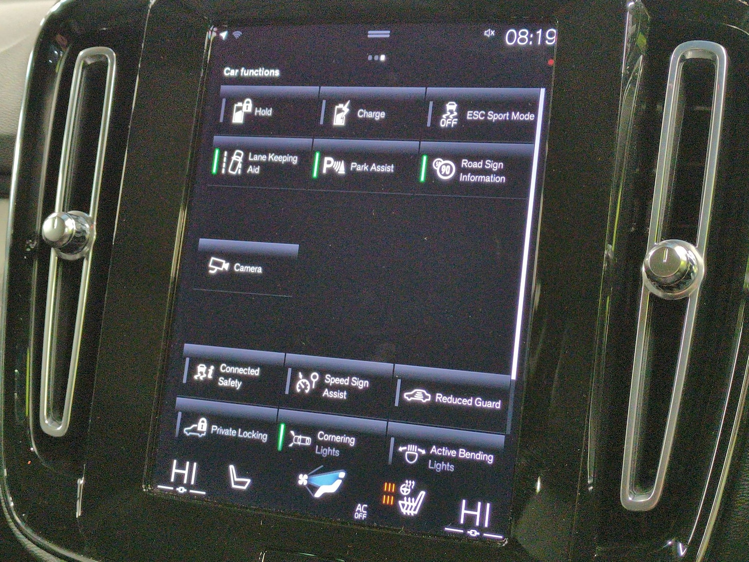 Used Volvo XC40 2021 for sale - 77241320: Photo 23