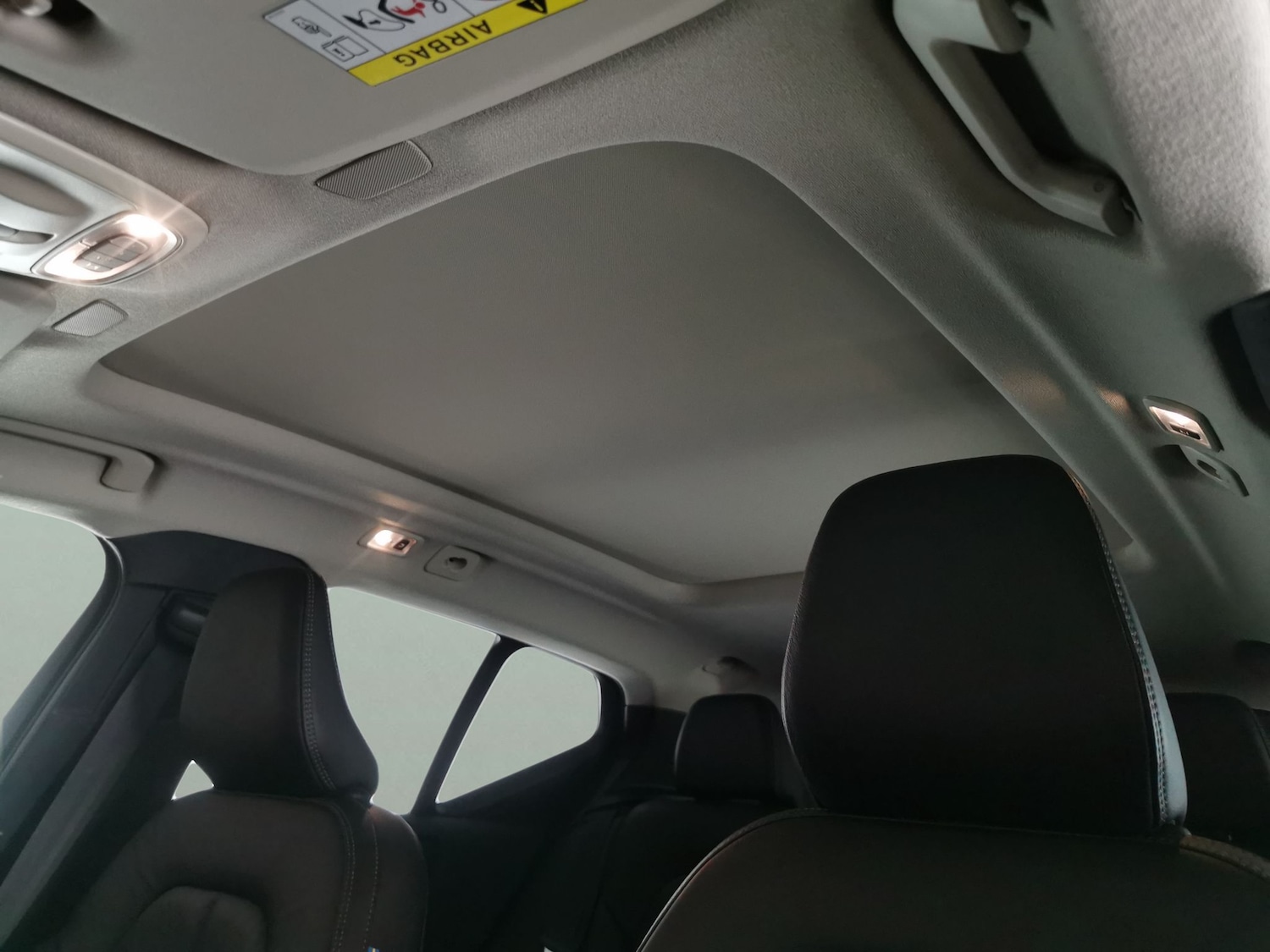 Used Volvo XC40 2021 for sale - 77241320: Photo 5