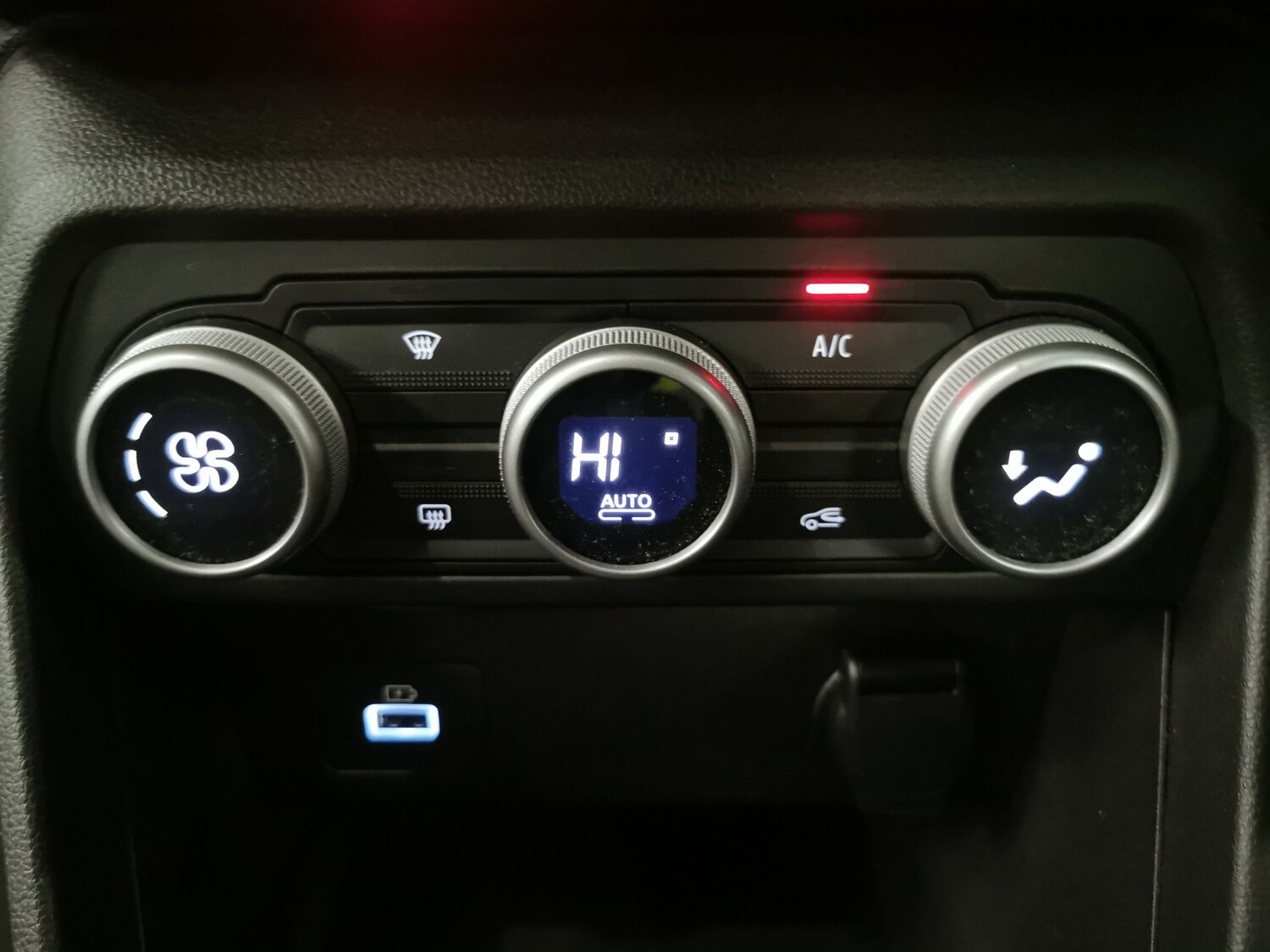 Used Dacia Sandero Stepway 2023 for sale - 77810601: Photo 18