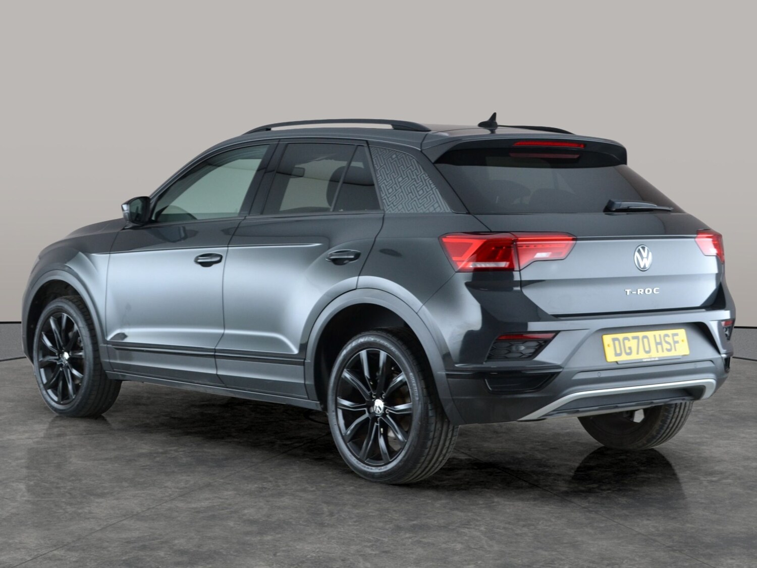 Used Volkswagen T-Roc 2020 for sale - 77208031: Photo 11