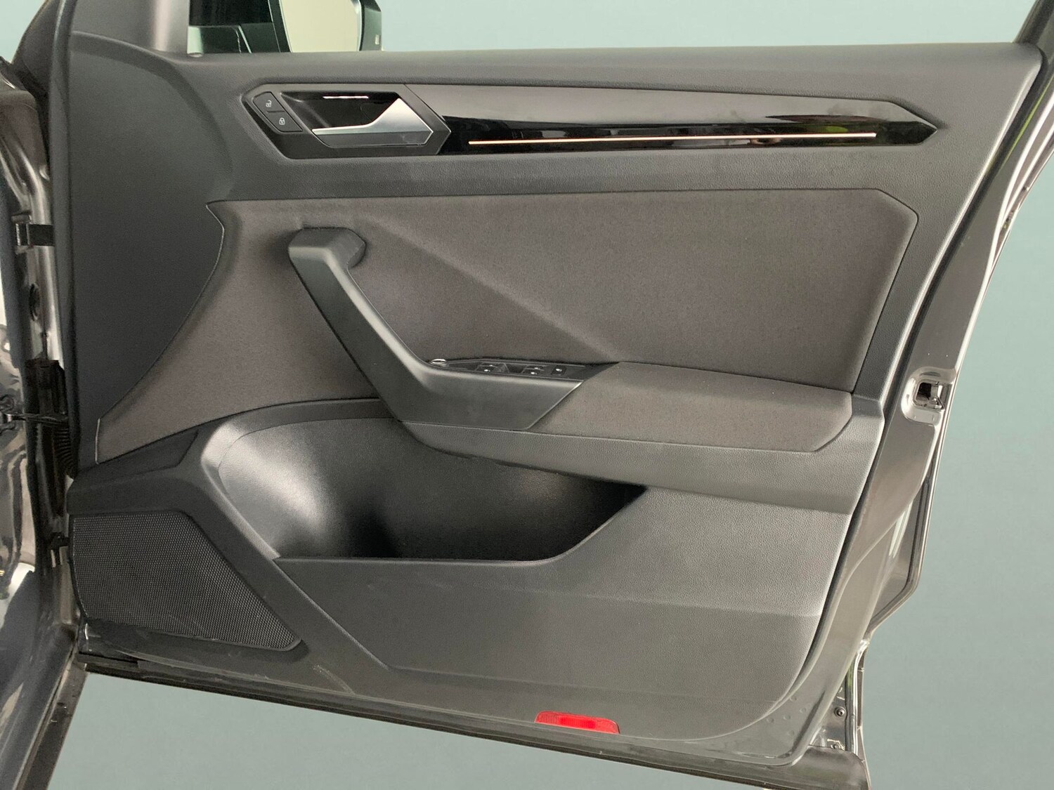 Used Volkswagen T-Roc 2020 for sale - 77208031: Photo 28