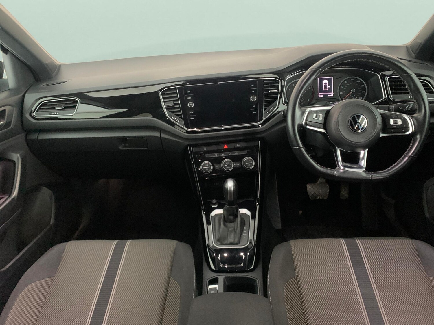 Used Volkswagen T-Roc 2020 for sale - 77208031: Photo 6