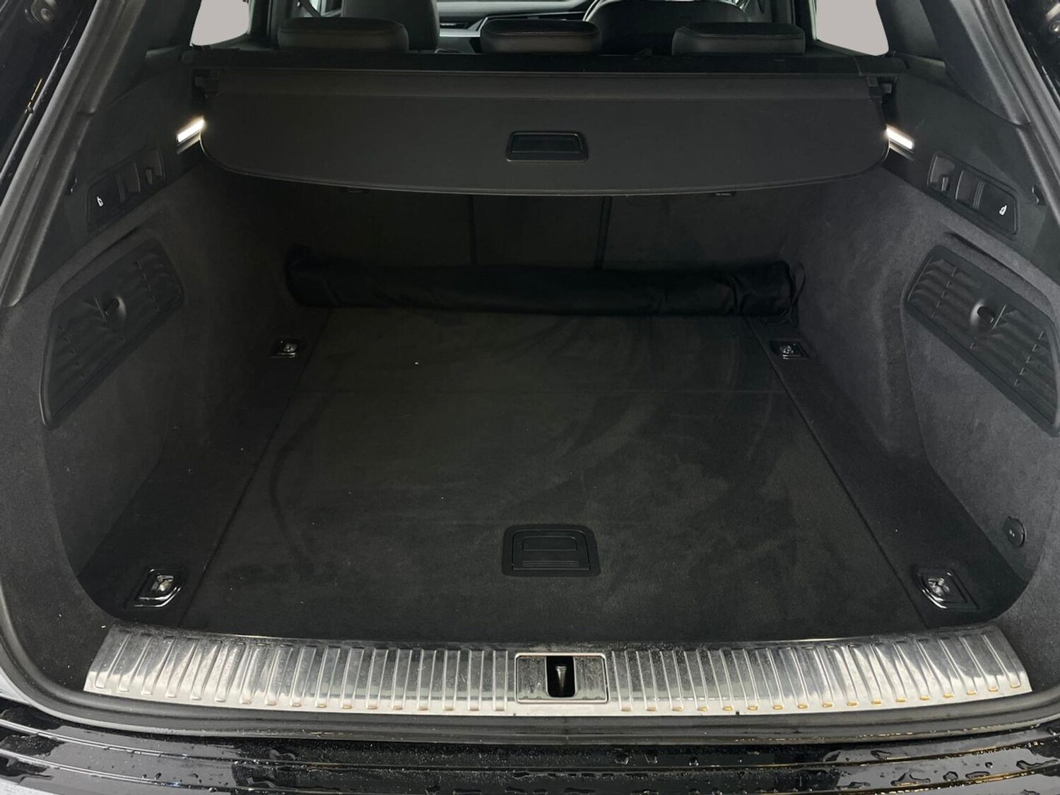 Used Audi e-tron 2022 for sale - 77374000: Photo 40