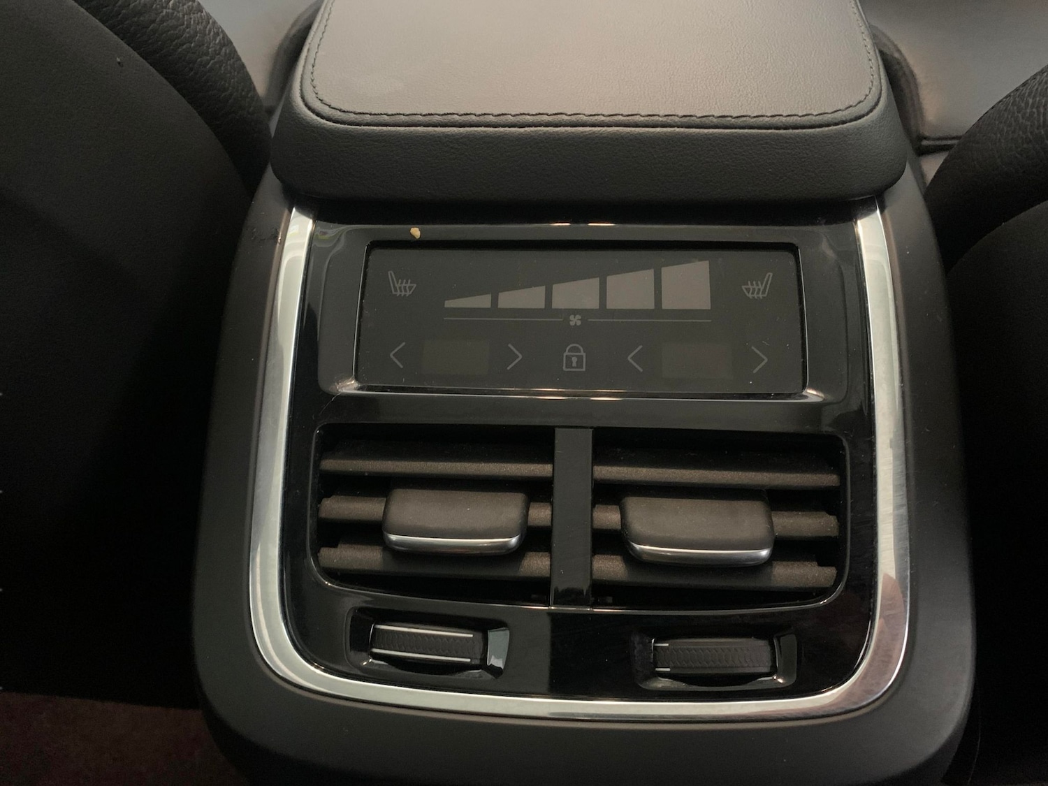 Used Volvo XC90 2022 for sale - 77025732: Photo 26