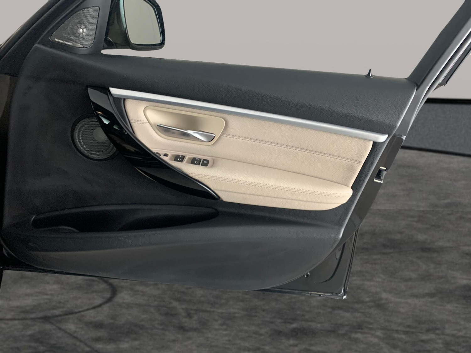 Used BMW 3 Series 2018 for sale - 76978358: Photo 34