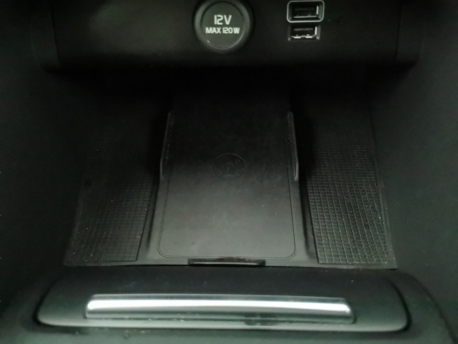 Used Volvo XC40 2022 for sale - 76908349: Photo 17