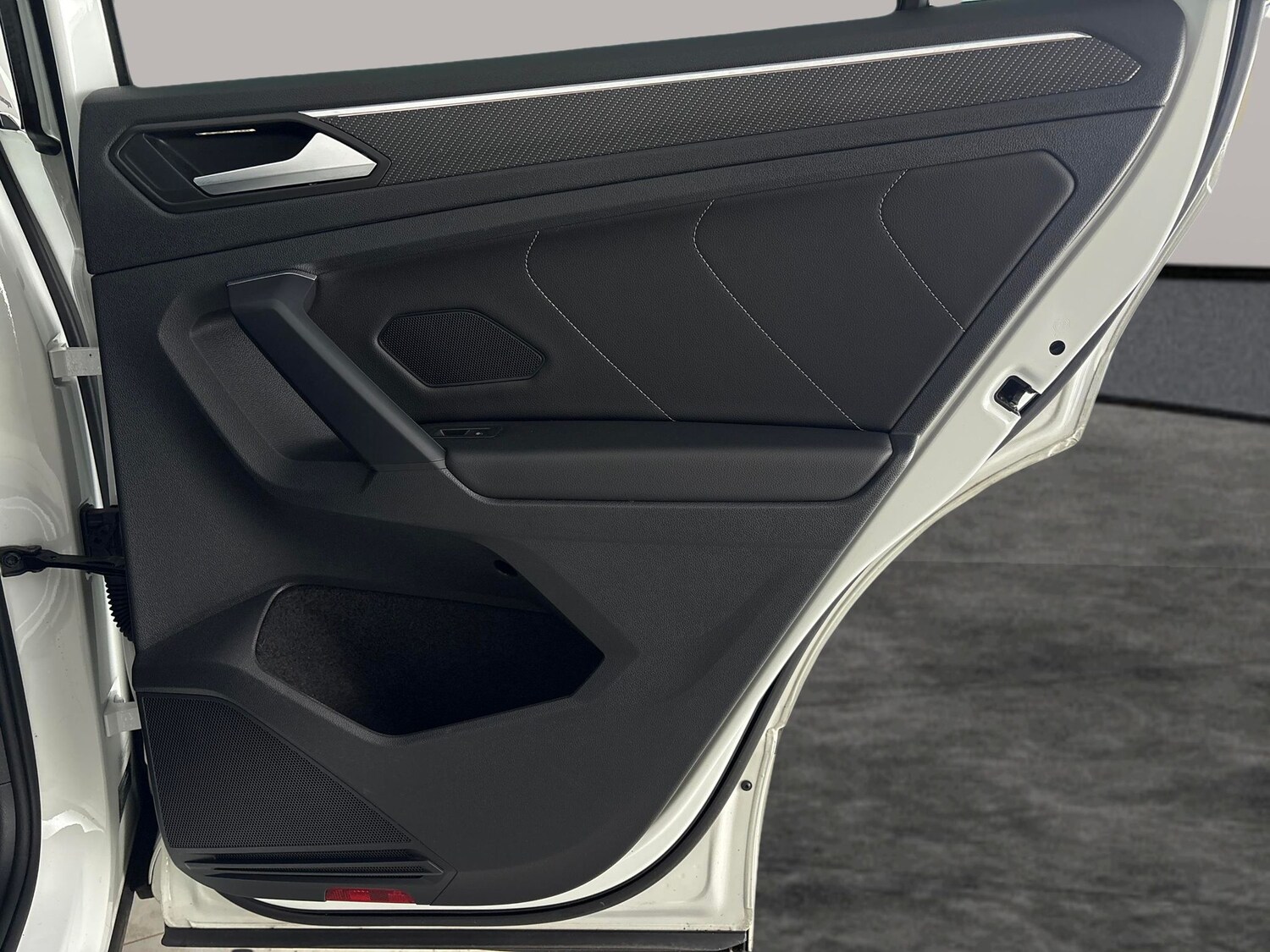 Used Volkswagen Tiguan 2023 for sale - 78055548: Photo 34