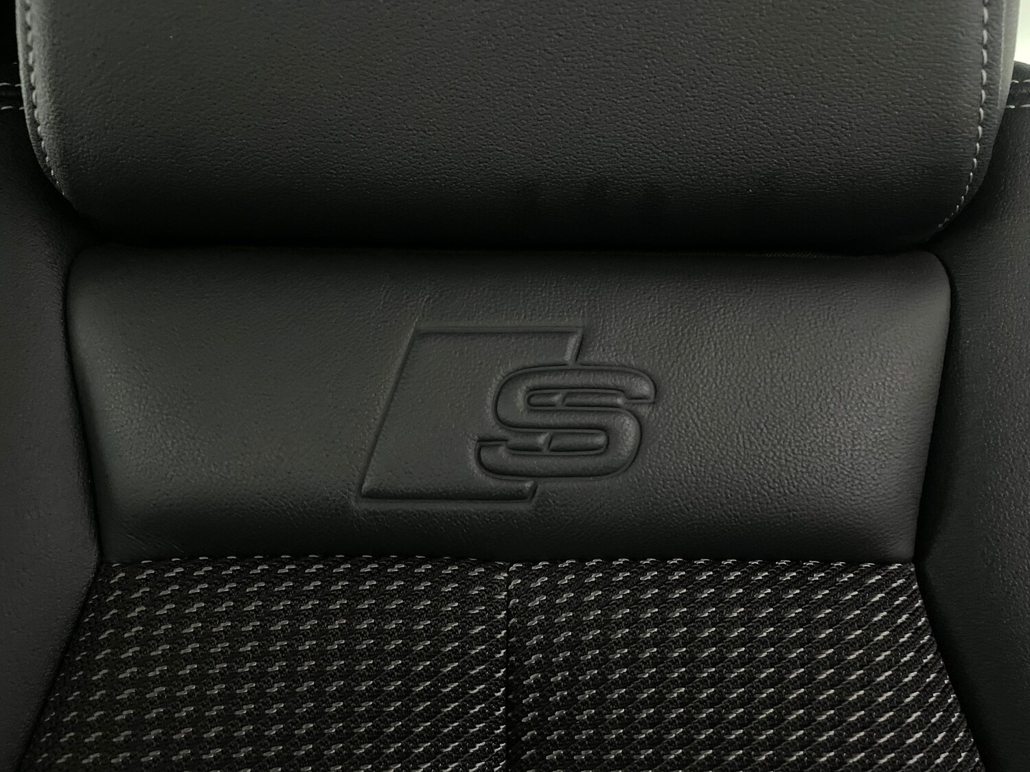 Used Audi Q4 e-tron 2023 for sale - 77951109: Photo 14