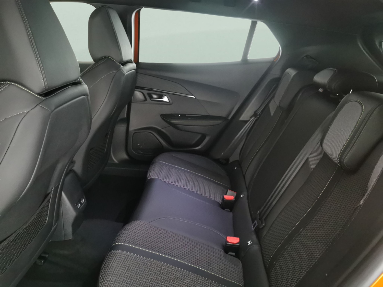 Used Peugeot E-2008 2023 for sale - 76704704: Photo 29