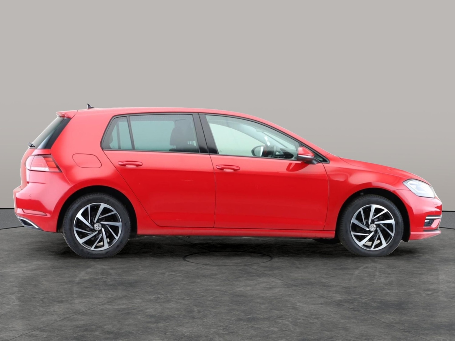 Used Volkswagen Golf 2020 for sale - 77529912: Photo 5