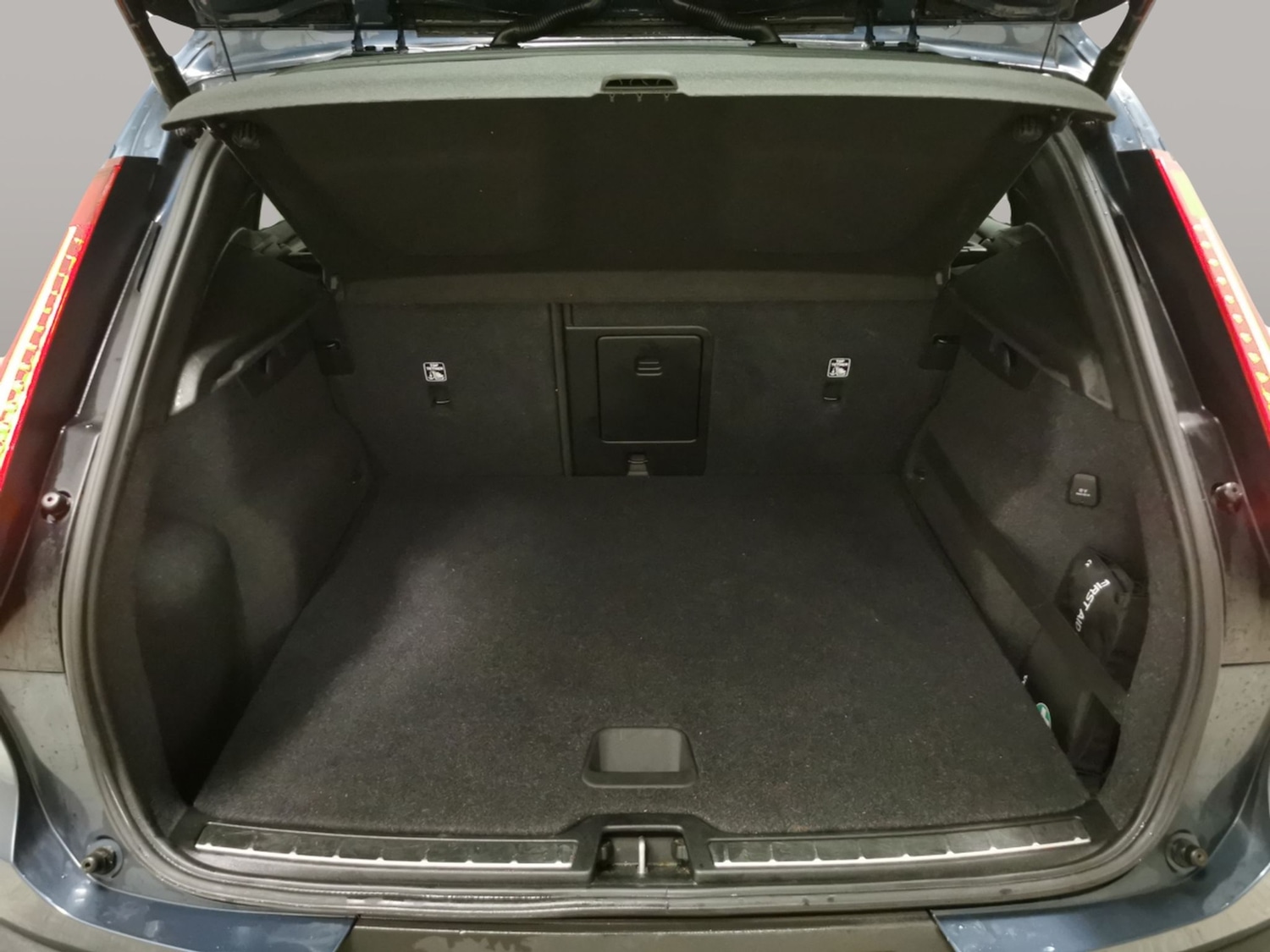 Used Volvo XC40 2020 for sale - 76940293: Photo 30