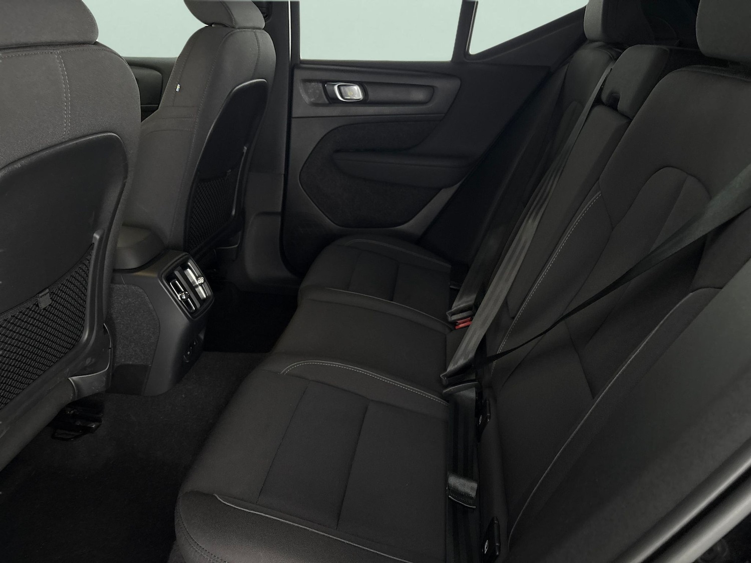 Used Volvo XC40 2023 for sale - 78187600: Photo 35