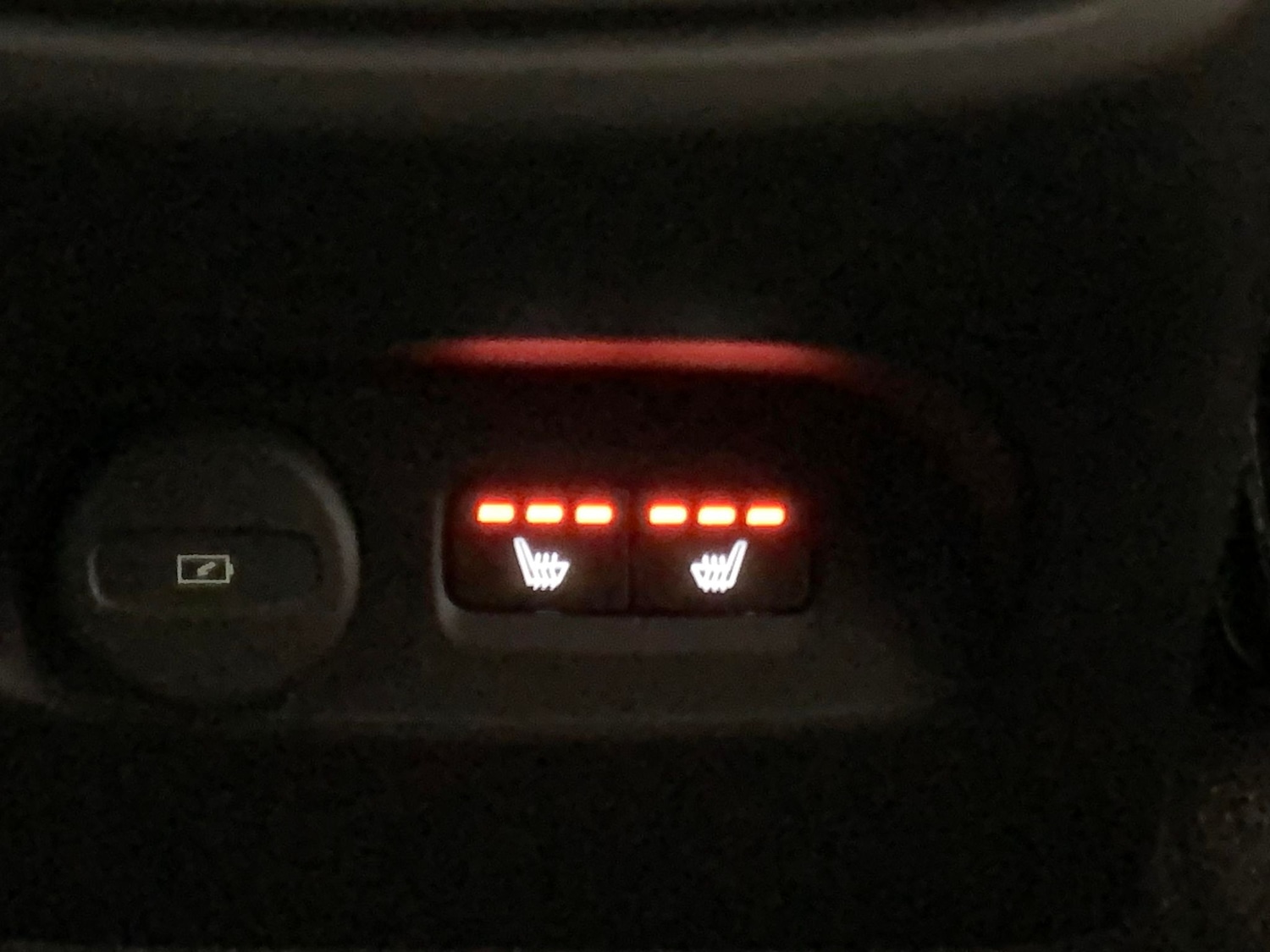 Used Volvo XC40 2022 for sale - 76565984: Photo 12