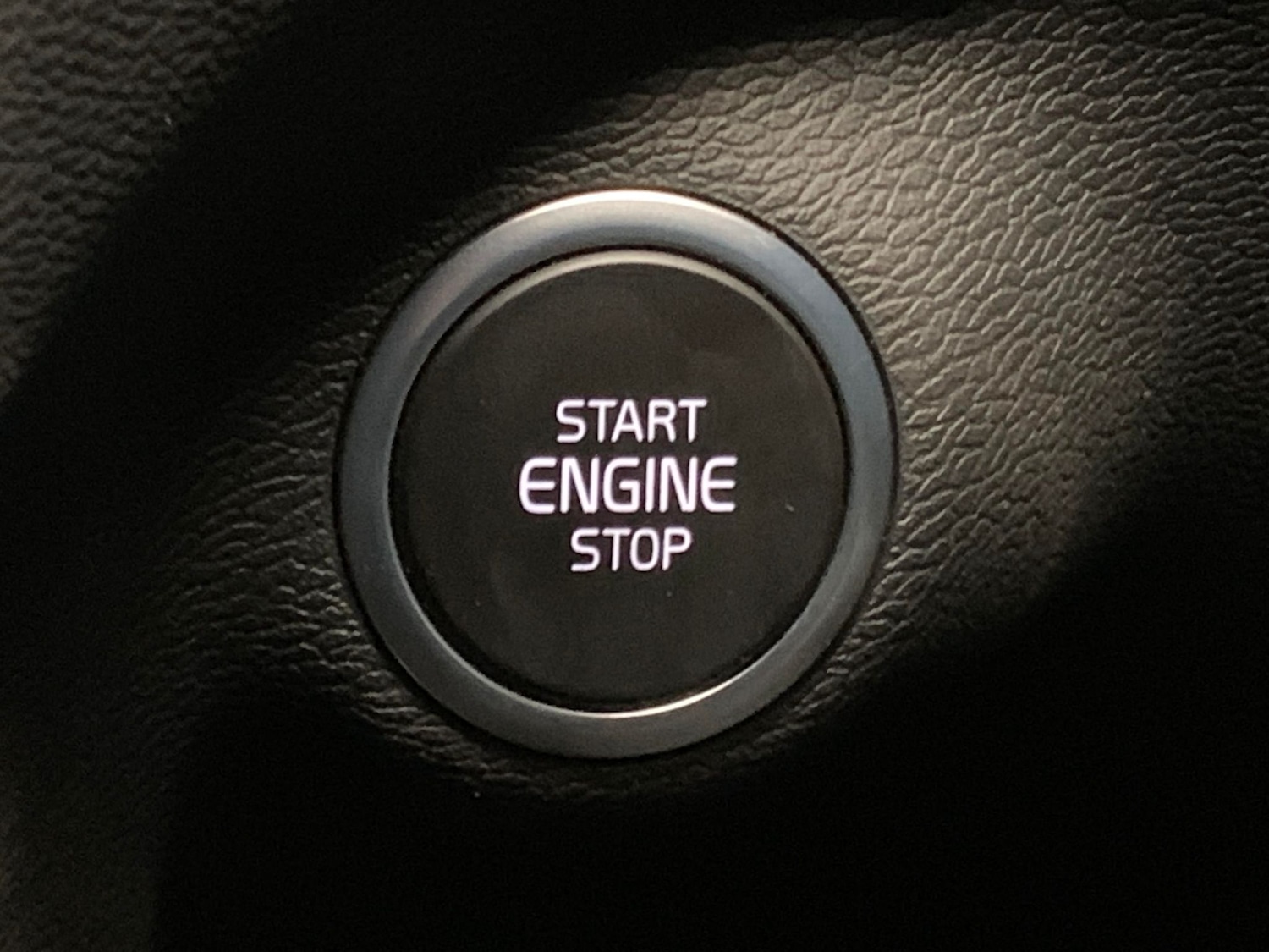 Used Volvo XC40 2022 for sale - 76565984: Photo 16