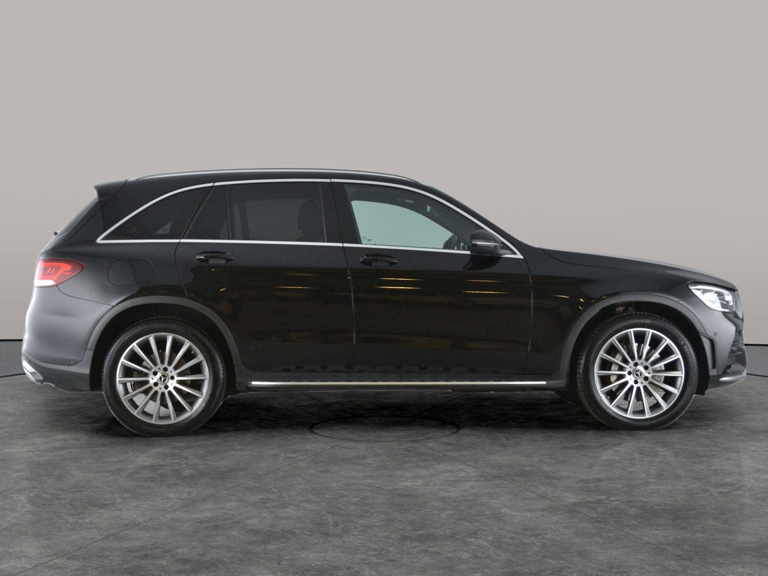Used Mercedes-Benz GLC 2022 for sale - 76162506: Photo 16